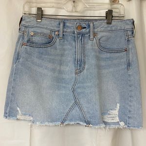 American Eagle outfitters denim skirt. Size 6 $15